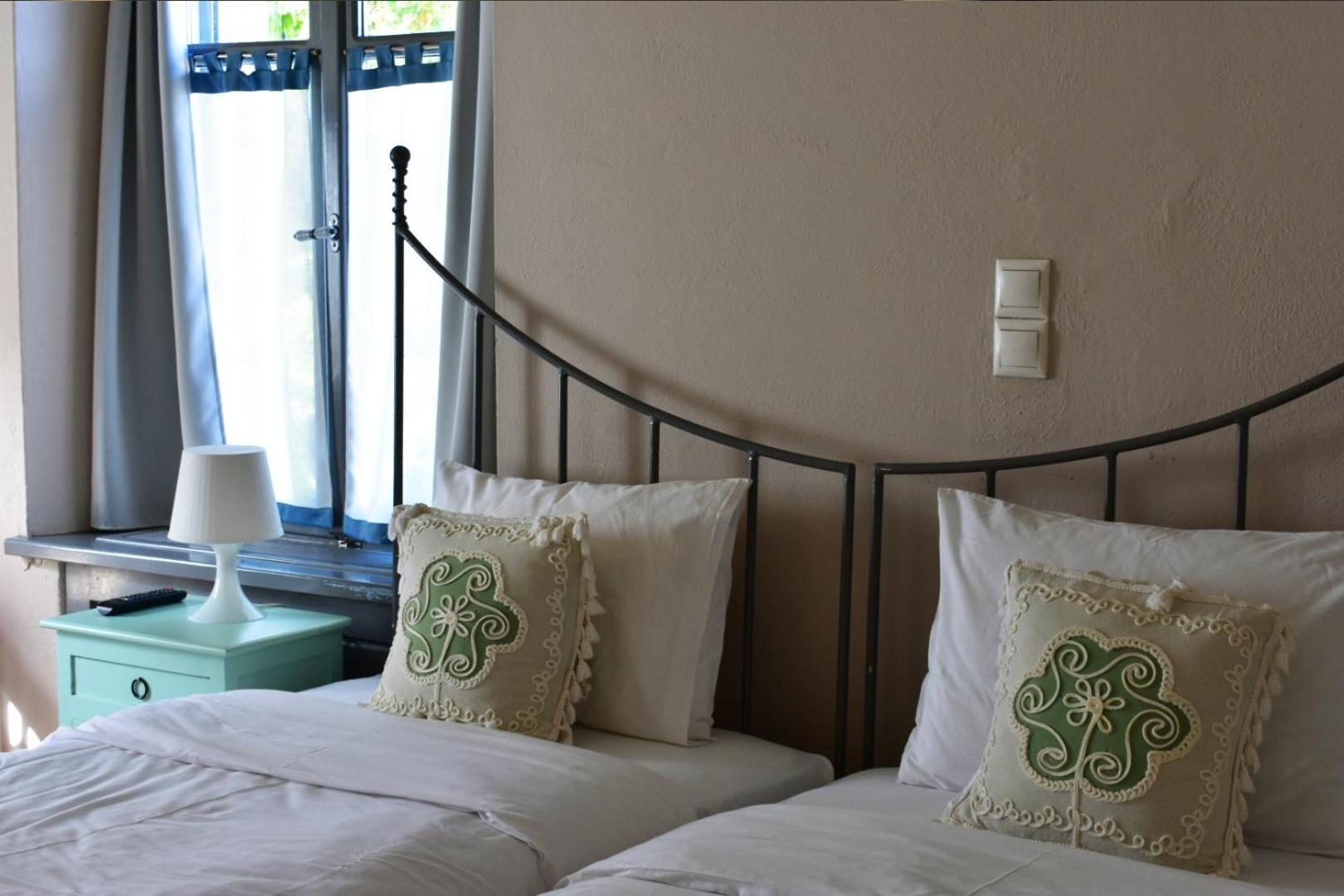 Kyriaki Guesthouse & Suites Amfiklia Exterior photo